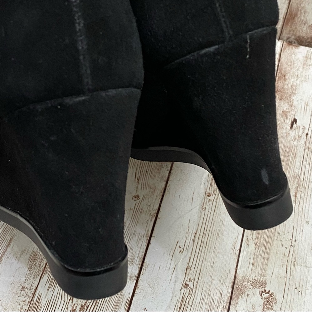 MICHAEL Michael Kors “Carrigan” Black Suede Wedge Lace Up Booties 8.5 - Picture 14 of 16